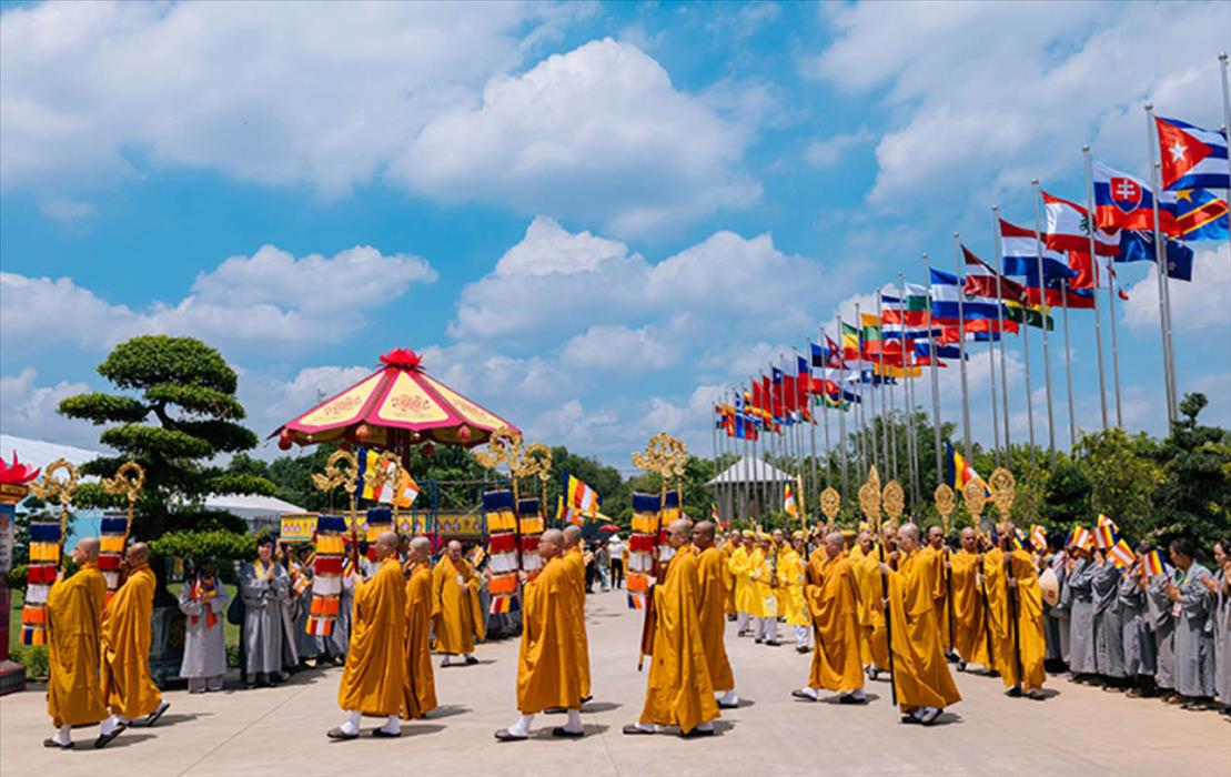 vesak2025_doanketbaodung_nguoiphattu.jpg
